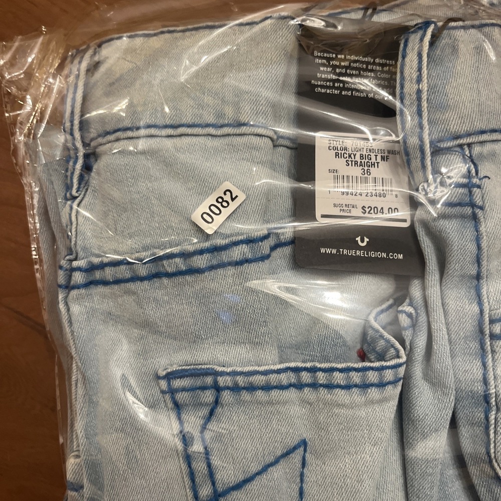 TRUE RELIGION 36x34 Ricky Big T Jeans Mens Light Wash Straight 701453 NWT - Picture 11 of 11